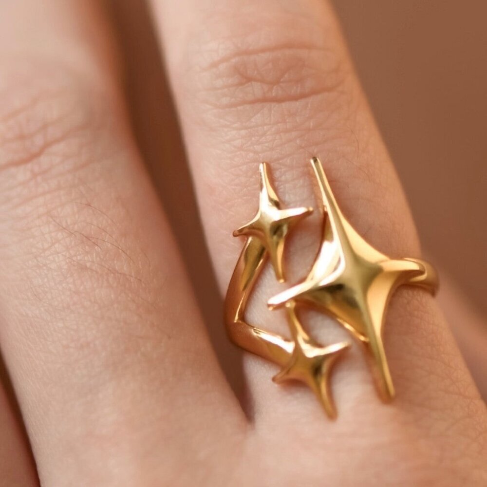18K GOLD TRIPLE STAR RING - Picture 2 of 2